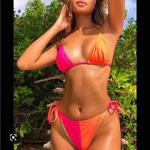 Pretty Little Thing Contrast Chain Bikini - NWT